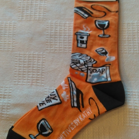 Primatives by Kathy LoL "Mom life is the best" socks - Picture 3 of 10
